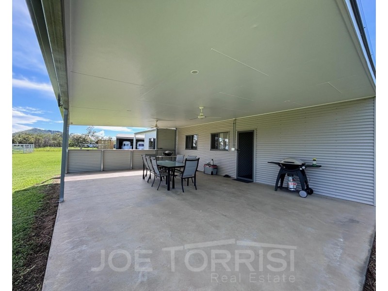 104 Macadamia Street, Mareeba QLD 4880