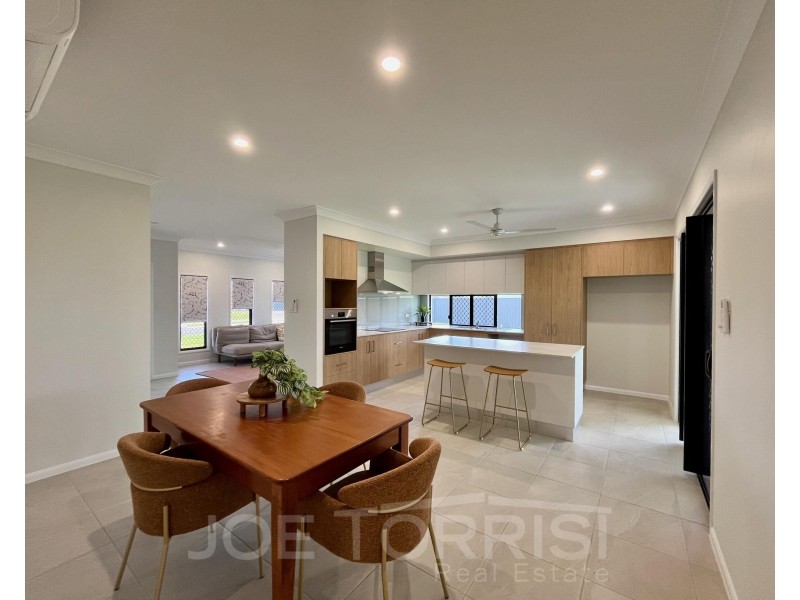 25 Moondani Avenue, Mareeba QLD 4880