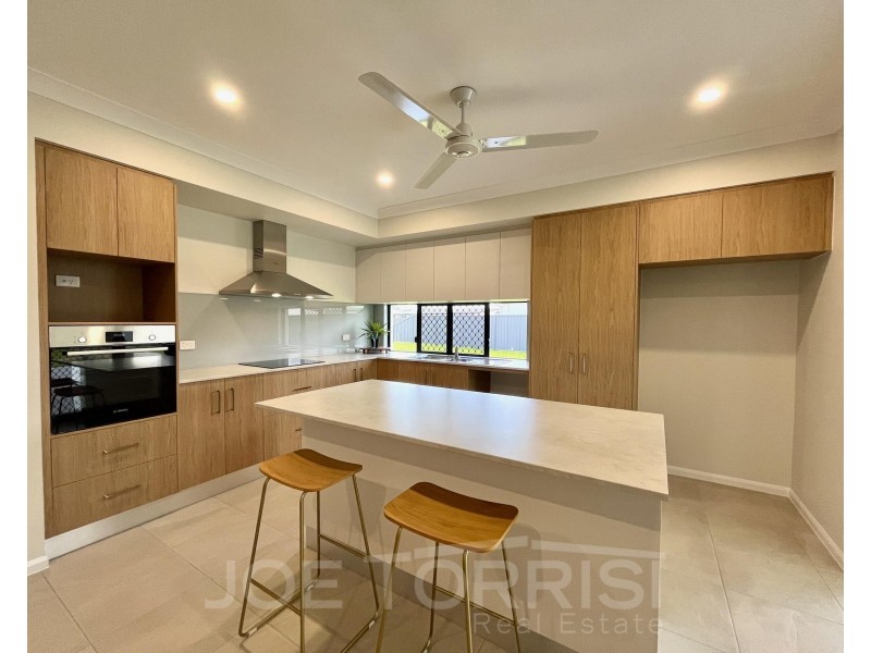 25 Moondani Avenue, Mareeba QLD 4880