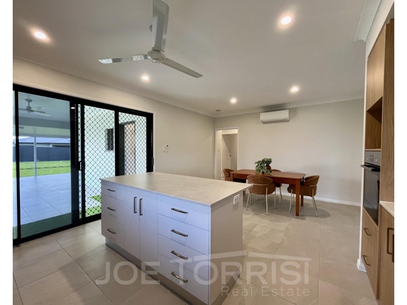 25 Moondani Avenue, Mareeba QLD 4880