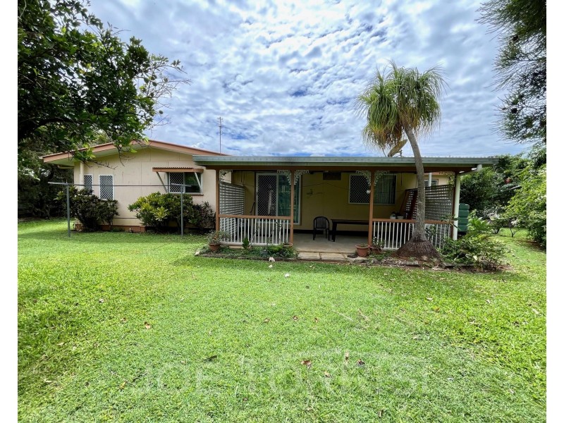 8 Beames Street, Mareeba QLD 4880