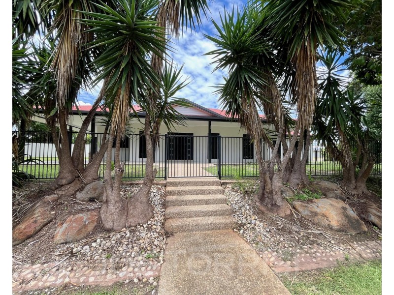 31 Amaroo Drive, Mareeba QLD 4880