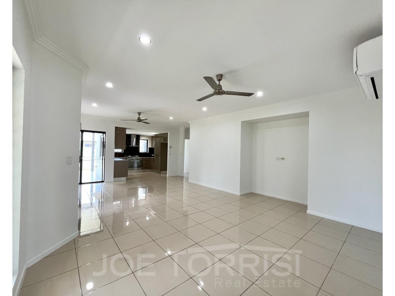 31 Amaroo Drive, Mareeba QLD 4880