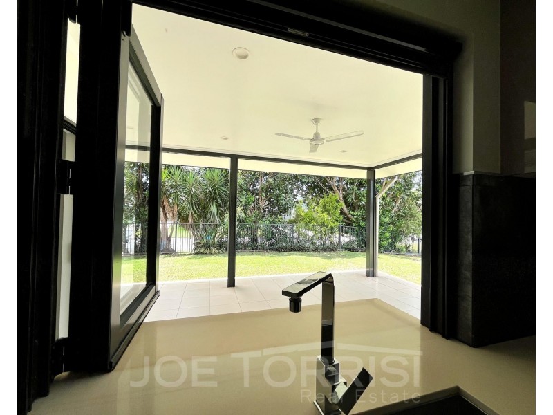 31 Amaroo Drive, Mareeba QLD 4880