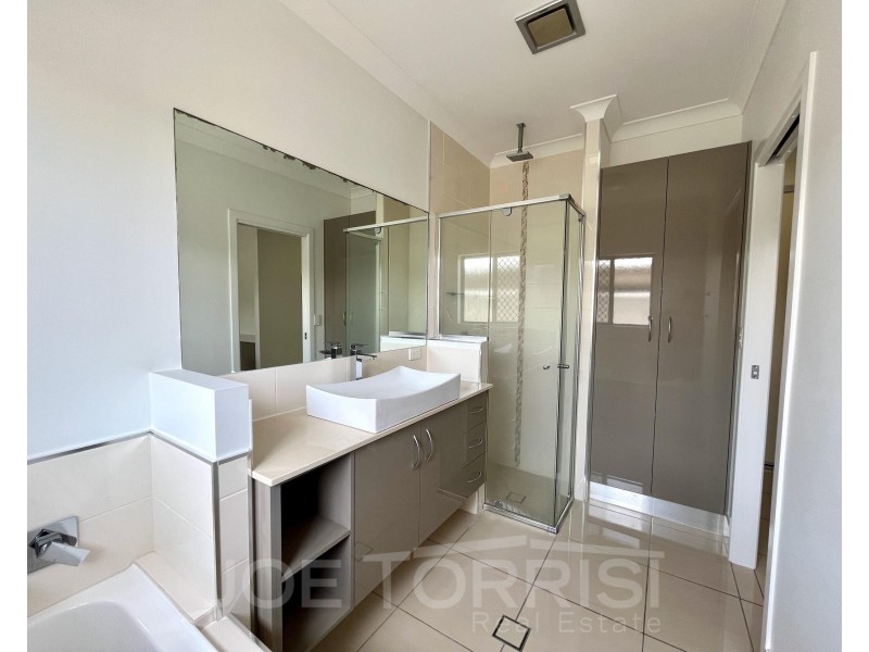 31 Amaroo Drive, Mareeba QLD 4880