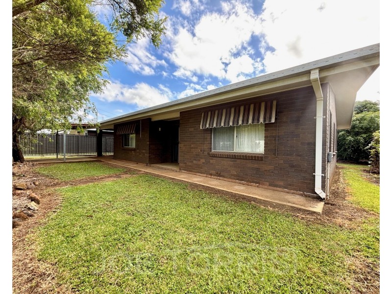 42 Martin Avenue, Mareeba QLD 4880