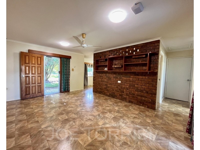 42 Martin Avenue, Mareeba QLD 4880