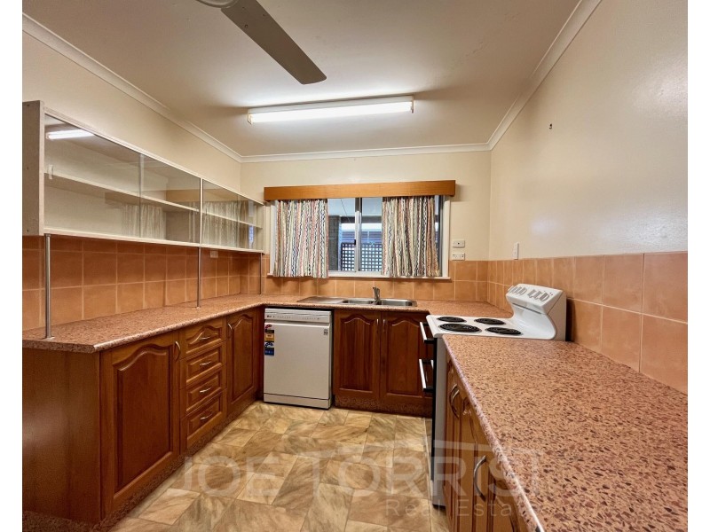 42 Martin Avenue, Mareeba QLD 4880