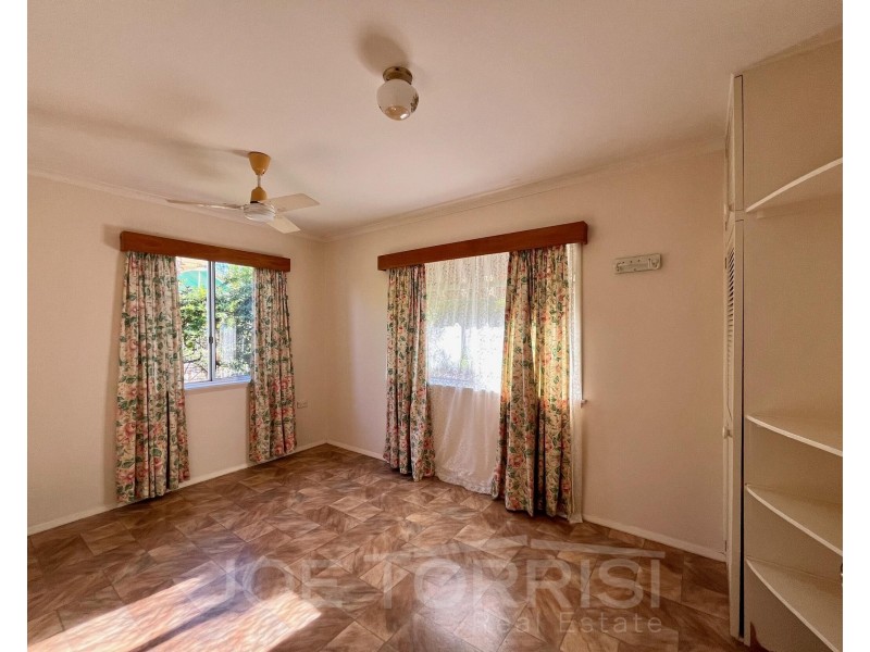 42 Martin Avenue, Mareeba QLD 4880