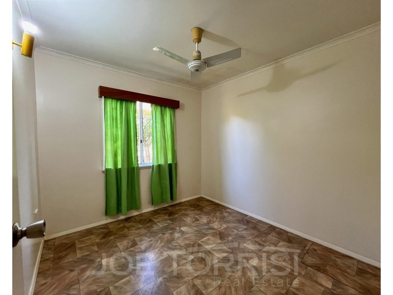 42 Martin Avenue, Mareeba QLD 4880