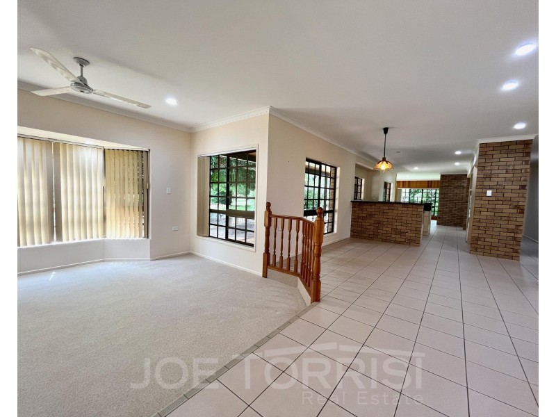 59 Coolamon Close, Mareeba QLD 4880