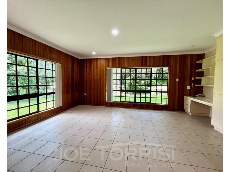 59 Coolamon Close, Mareeba QLD 4880