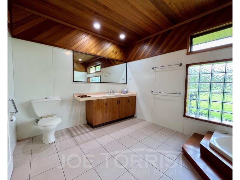 59 Coolamon Close, Mareeba QLD 4880