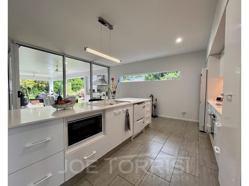 21 Yarrabee Close, Mareeba QLD 4880