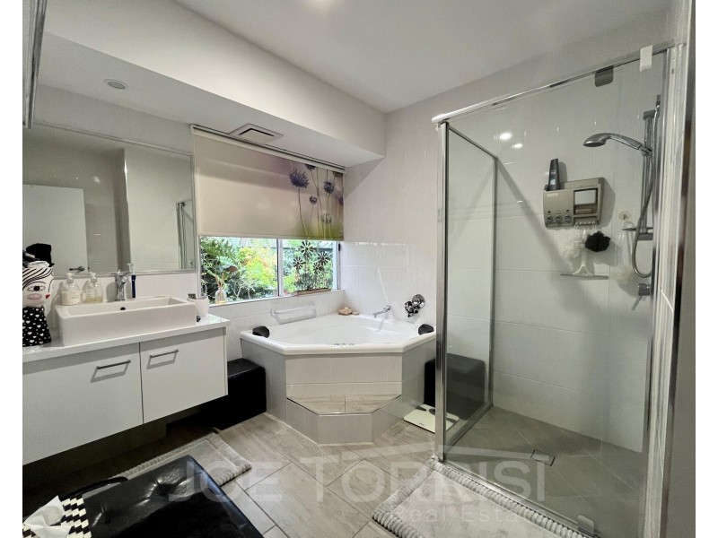 21 Yarrabee Close, Mareeba QLD 4880