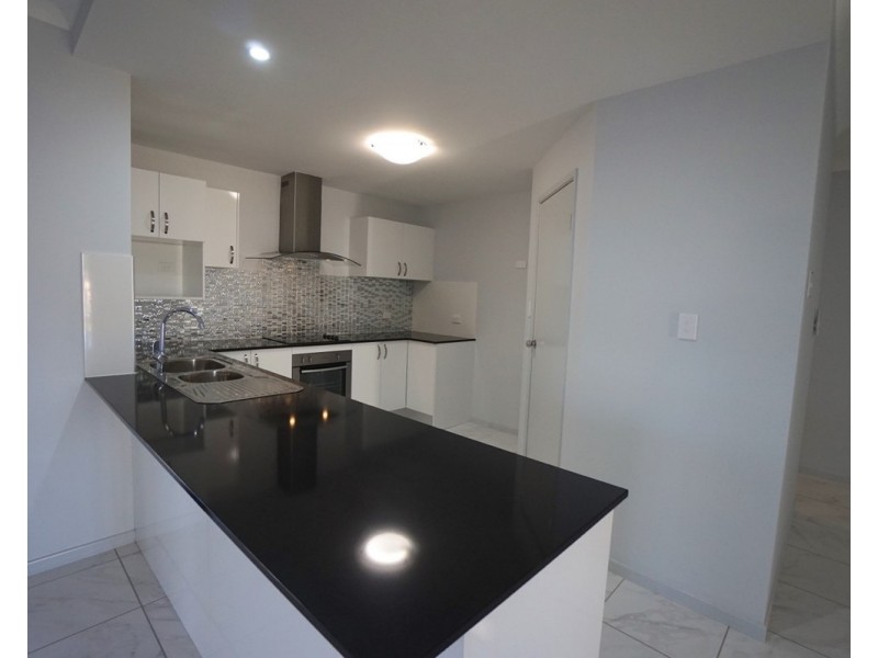 7 Sunbird Parade, Mareeba QLD 4880