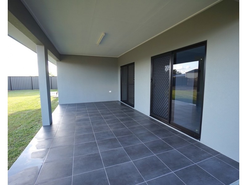 7 Sunbird Parade, Mareeba QLD 4880