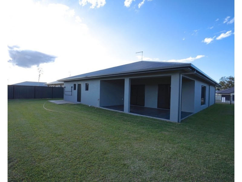 7 Sunbird Parade, Mareeba QLD 4880