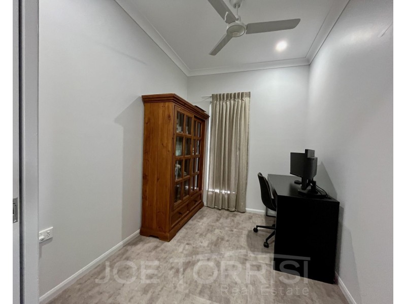 2D Yarrabee Close, Mareeba QLD 4880