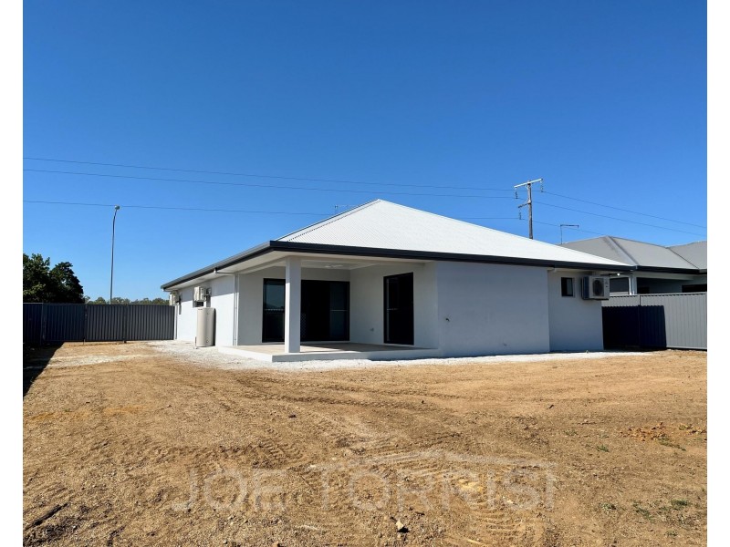 28 Seary Road, Mareeba QLD 4880