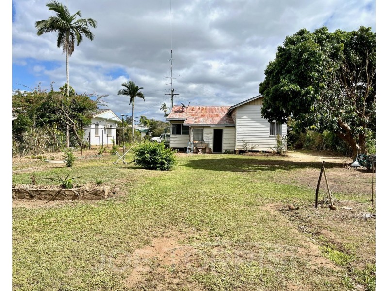 7 Stanley Street, Mareeba QLD 4880