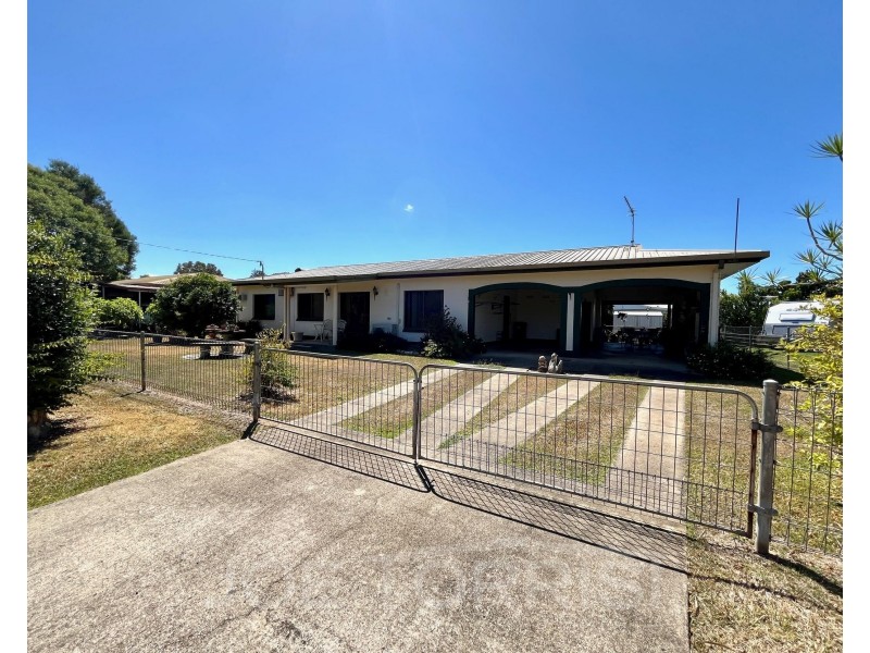5 Dangaard Street, Mareeba QLD 4880