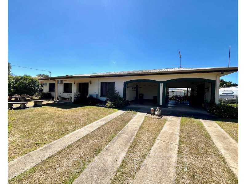 5 Dangaard Street, Mareeba QLD 4880