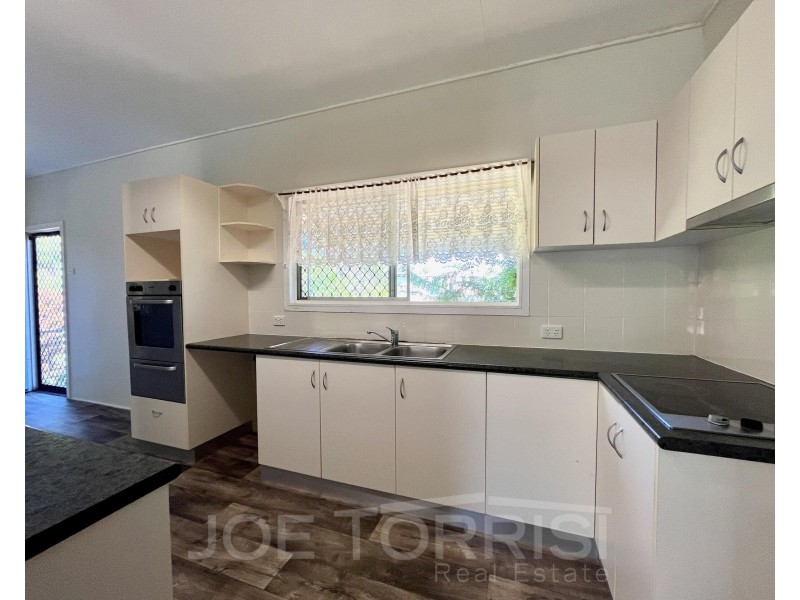 3-5 Molloy Street, Mareeba QLD 4880