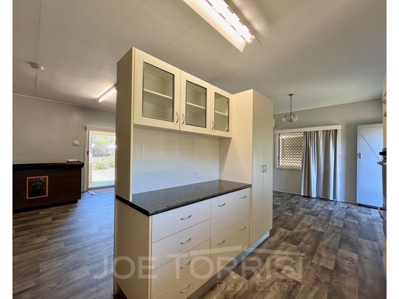 3-5 Molloy Street, Mareeba QLD 4880