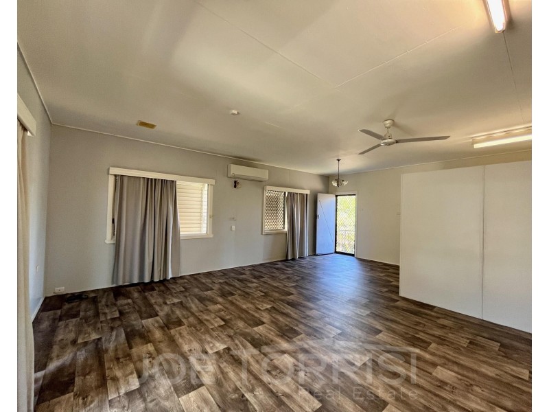 3-5 Molloy Street, Mareeba QLD 4880