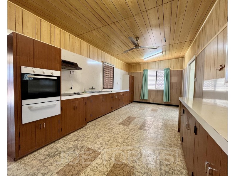 152 Constance Street, Mareeba QLD 4880