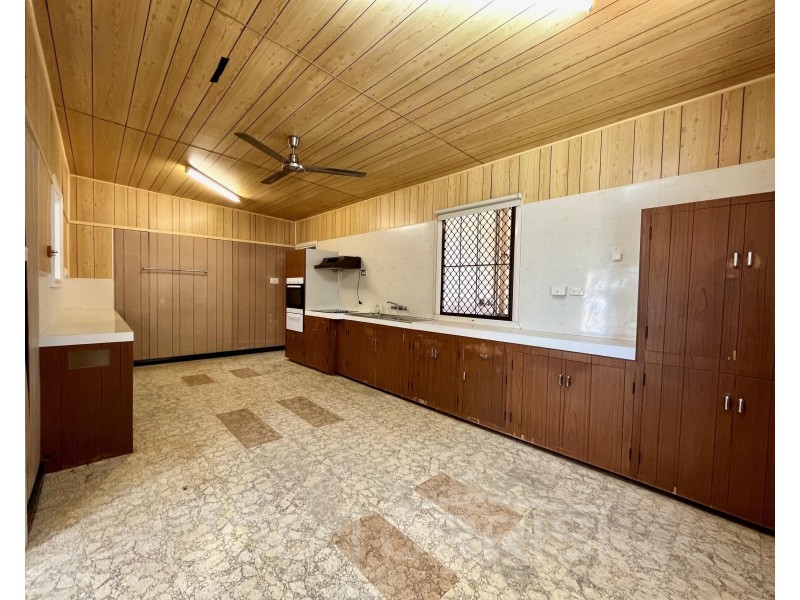 152 Constance Street, Mareeba QLD 4880