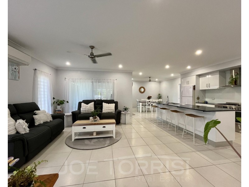17 Sunbird Parade, Mareeba QLD 4880