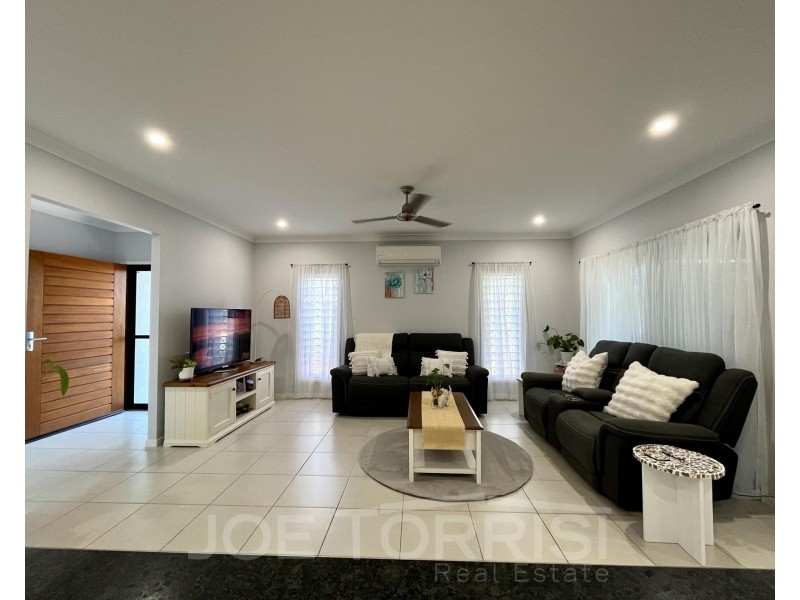 17 Sunbird Parade, Mareeba QLD 4880