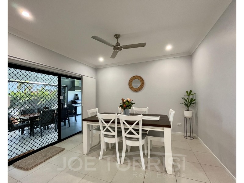 17 Sunbird Parade, Mareeba QLD 4880