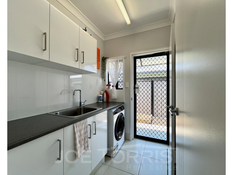 17 Sunbird Parade, Mareeba QLD 4880