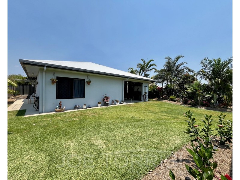 17 Sunbird Parade, Mareeba QLD 4880