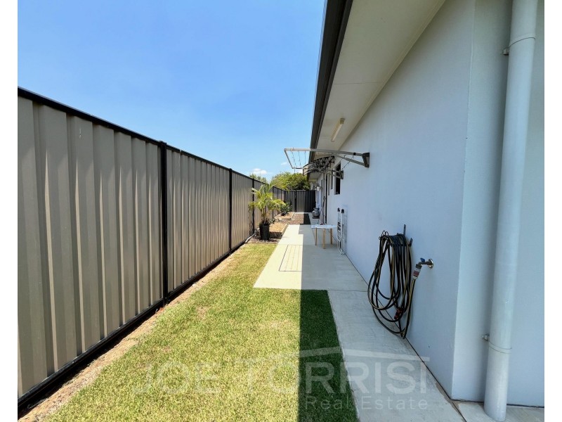 17 Sunbird Parade, Mareeba QLD 4880