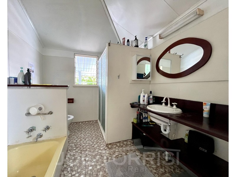 119 Walsh Street, Mareeba QLD 4880