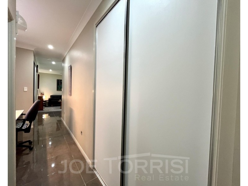 21 Mirrabook Avenue, Mareeba QLD 4880