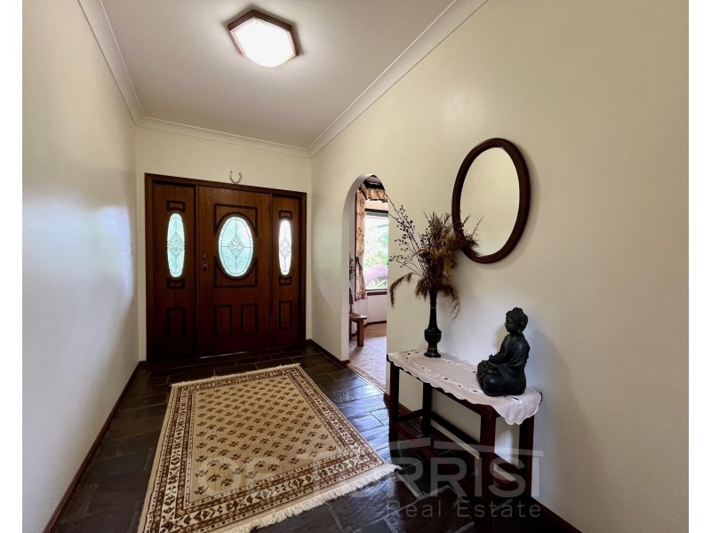 24 Owens Street, Mareeba QLD 4880