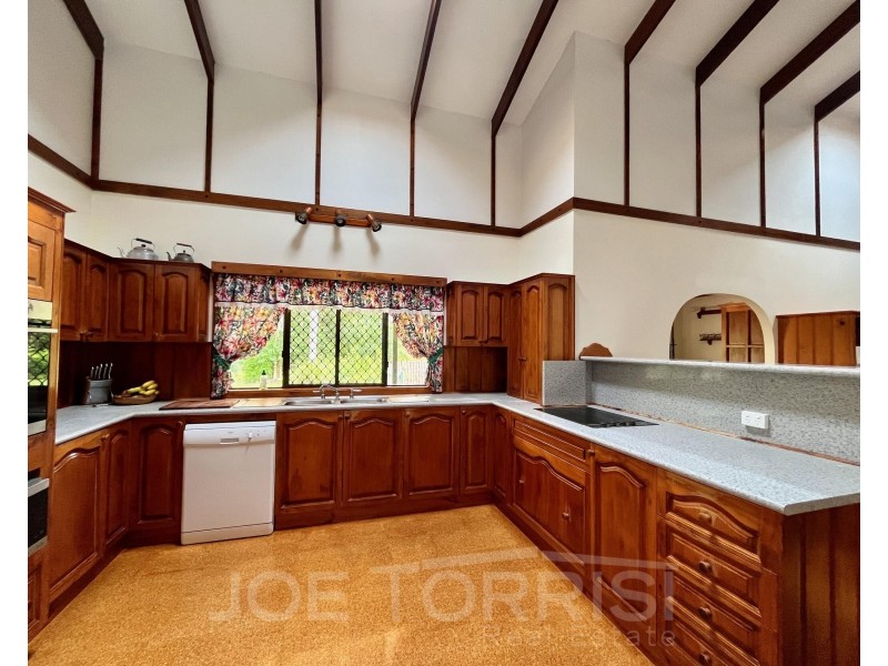 24 Owens Street, Mareeba QLD 4880