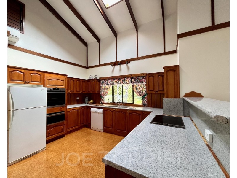 24 Owens Street, Mareeba QLD 4880