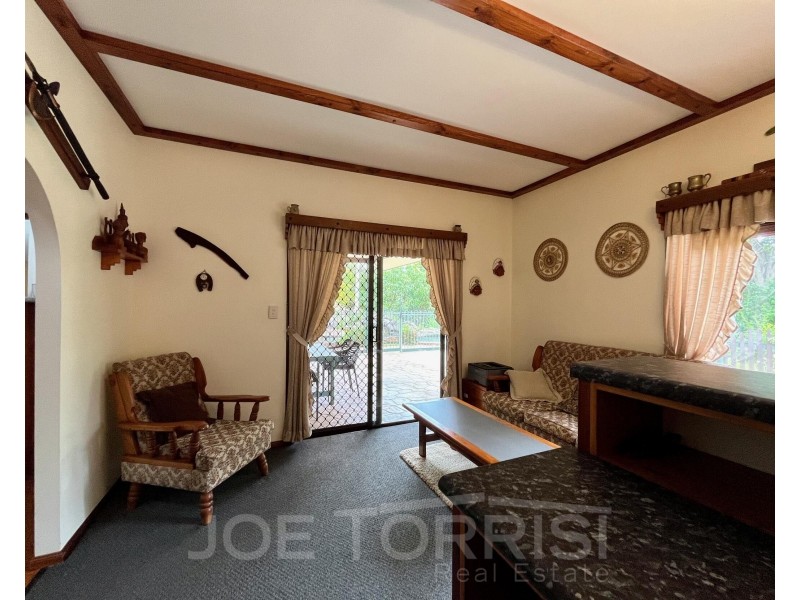 24 Owens Street, Mareeba QLD 4880