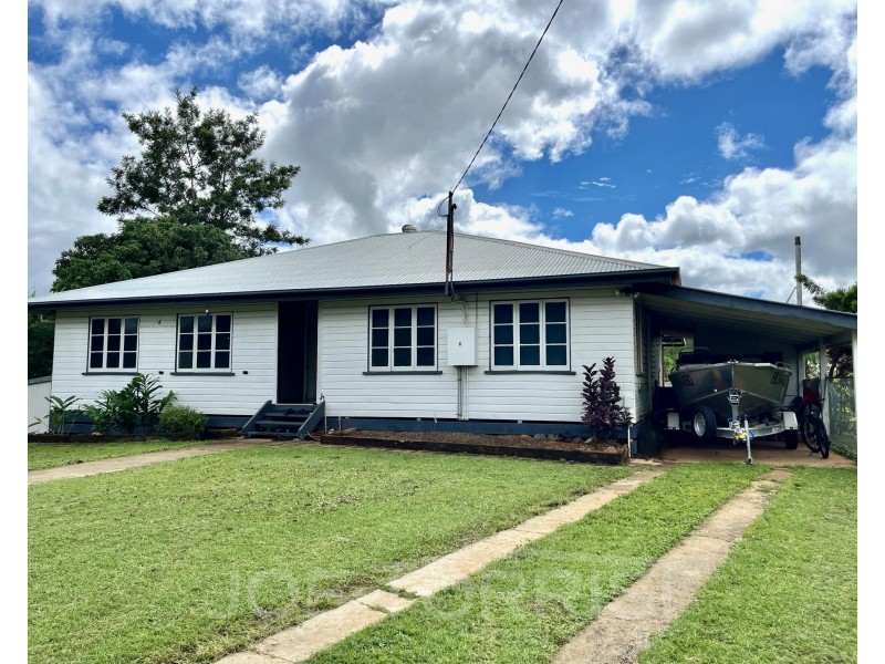 6 Molloy Street, Mareeba QLD 4880