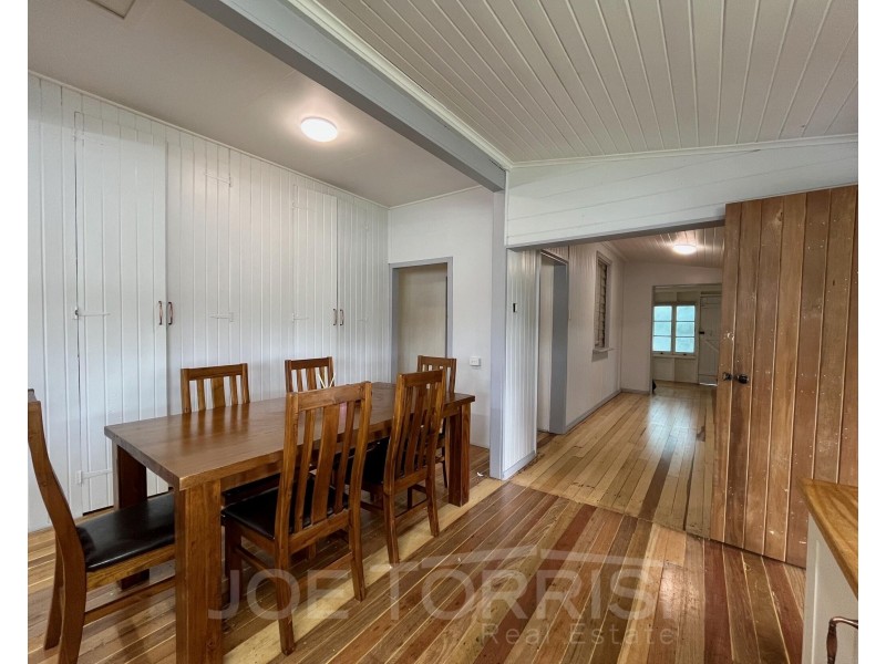 6 Molloy Street, Mareeba QLD 4880