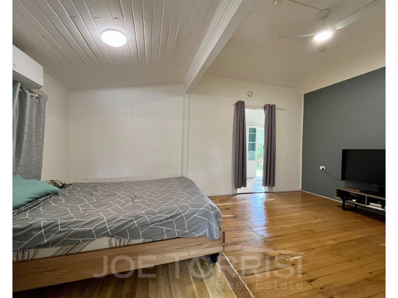 6 Molloy Street, Mareeba QLD 4880