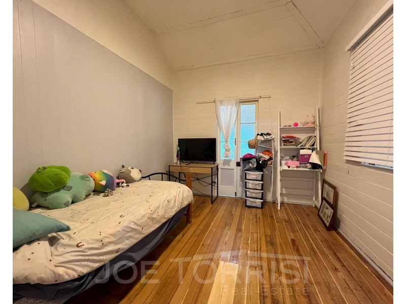 6 Molloy Street, Mareeba QLD 4880