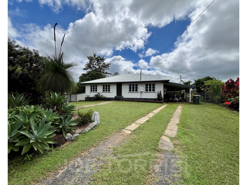 6 Molloy Street, Mareeba QLD 4880