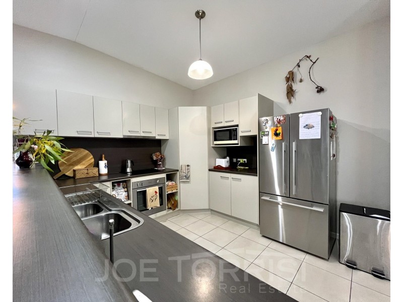 11 Frigate Close, Mareeba QLD 4880
